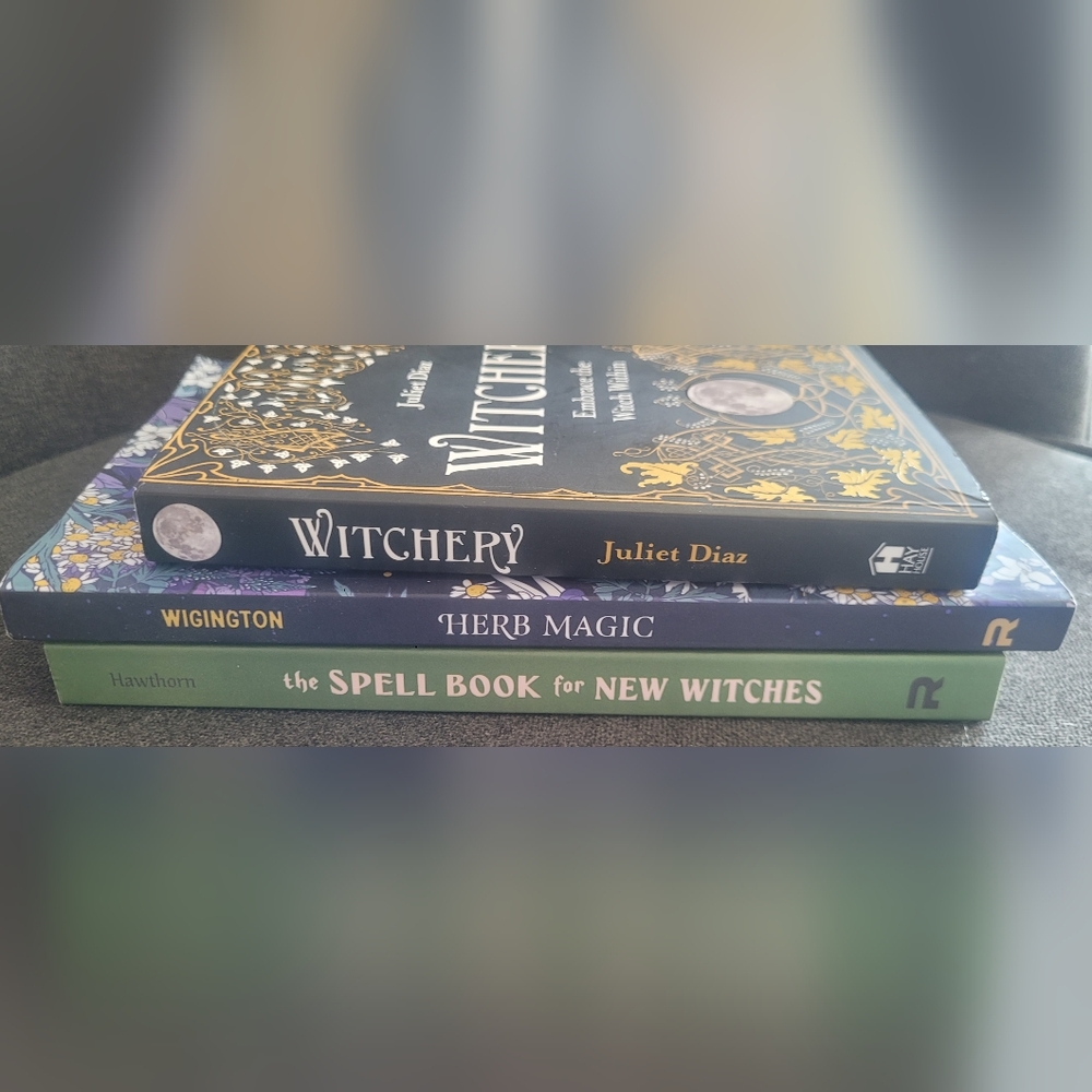 Witch book bundle (3)